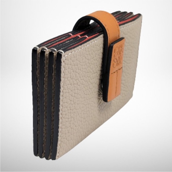 Auth Loewe Soft Grain Accordion Calfskin Wallet/Cardholder - Picture 3 of 11